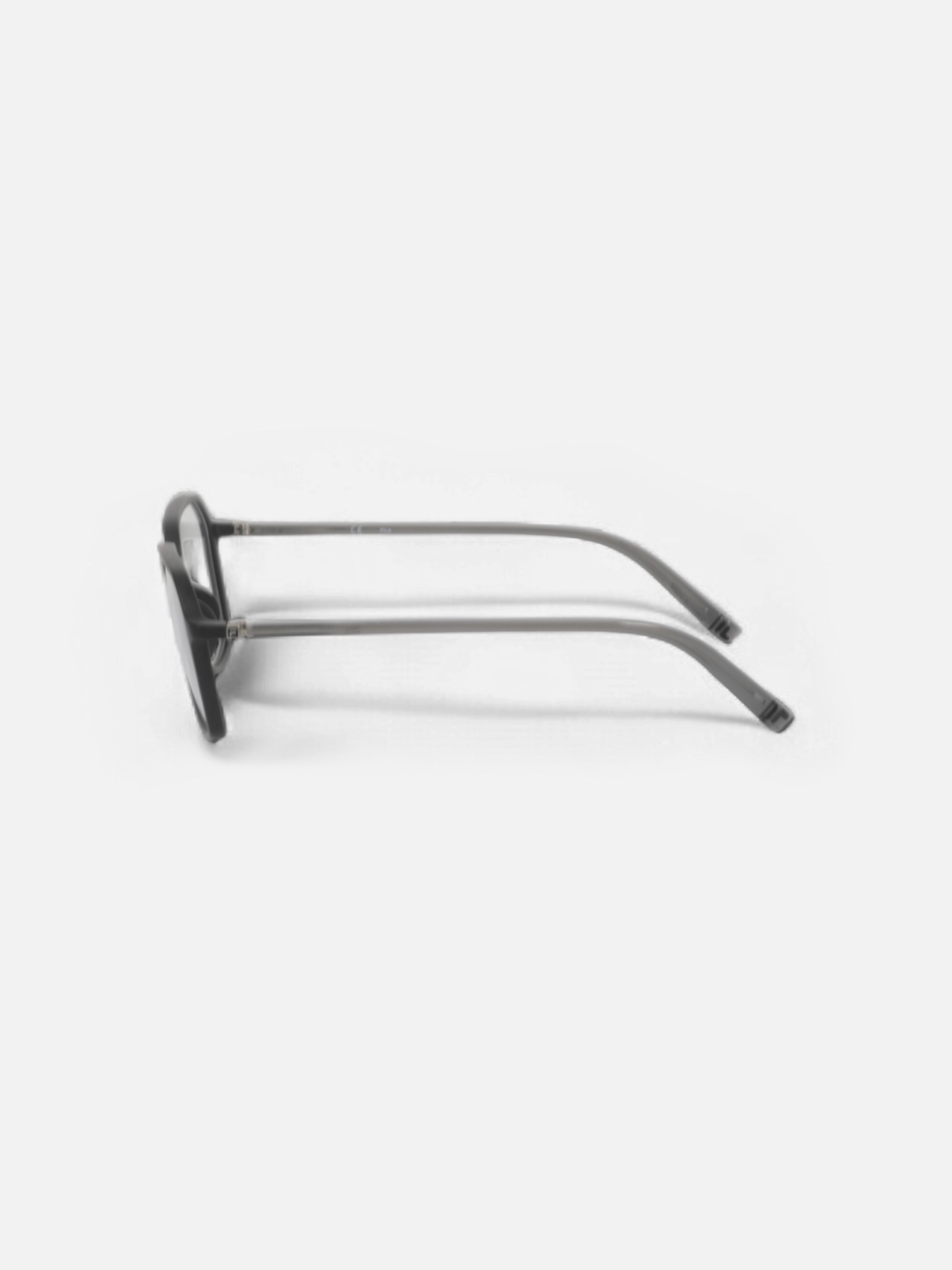 Kornize Optike - Fila